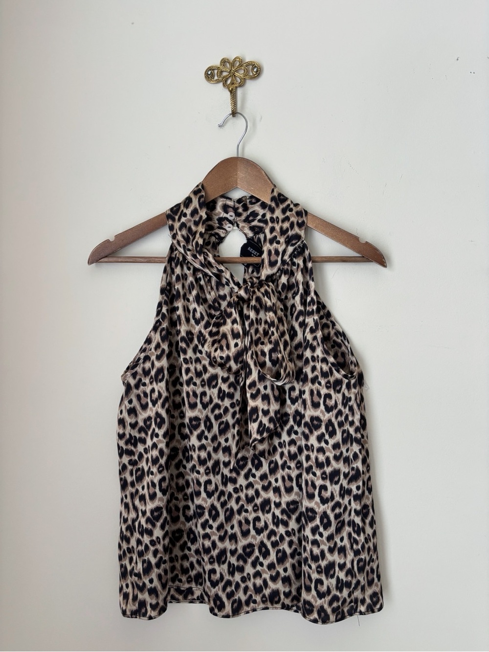 Reset by Jane Cheetah Print Tie Neck Sleeveless Top Small